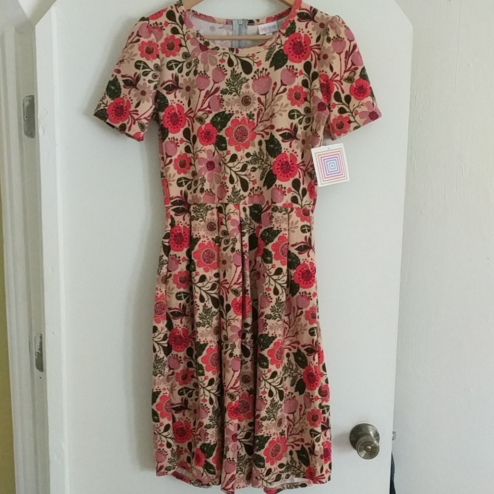 LULAROE Amelia dress vintage floral print NWT